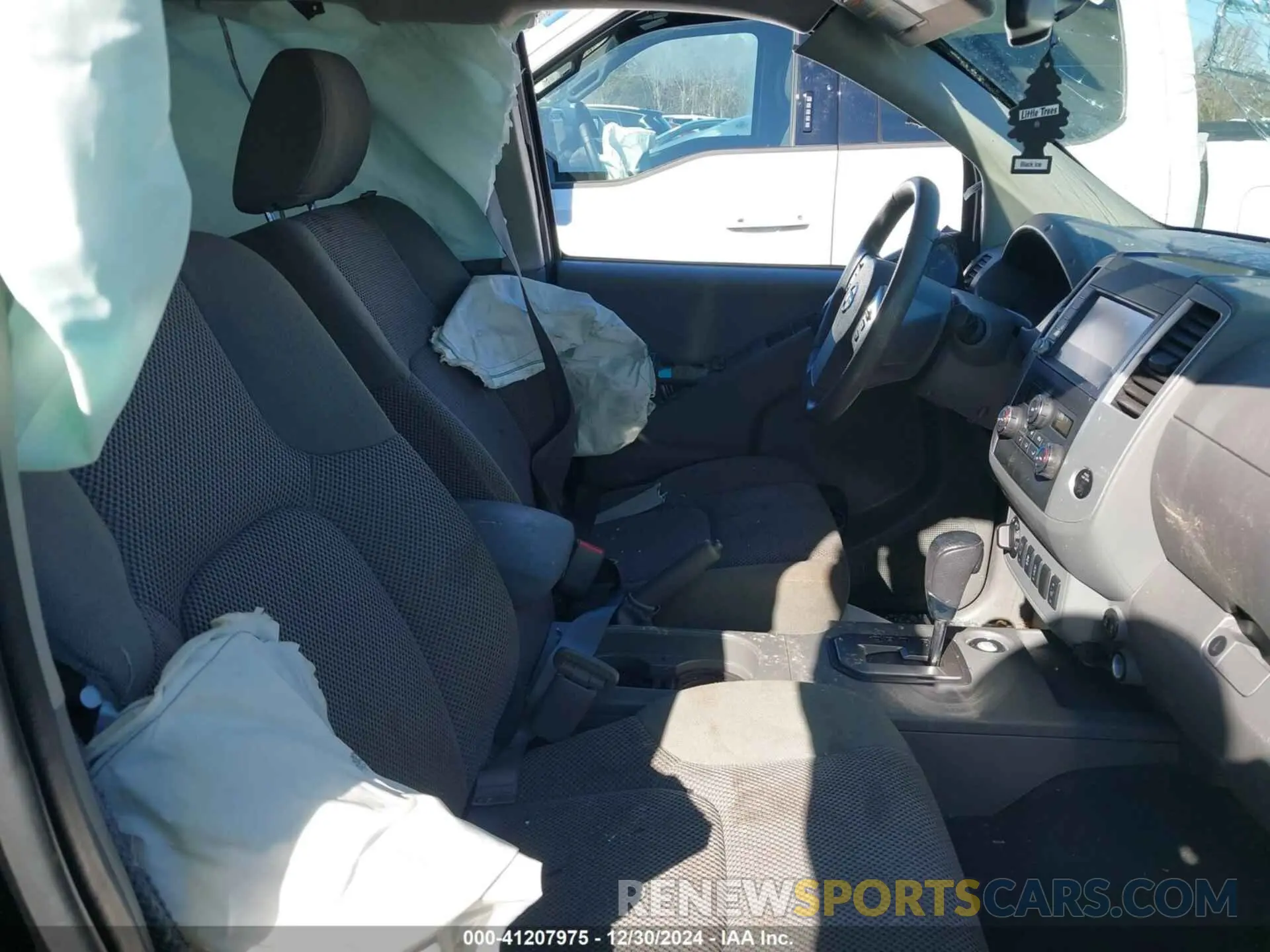 5 Photograph of a damaged car 1N6ED0EB8LN712068 NISSAN FRONTIER 2020