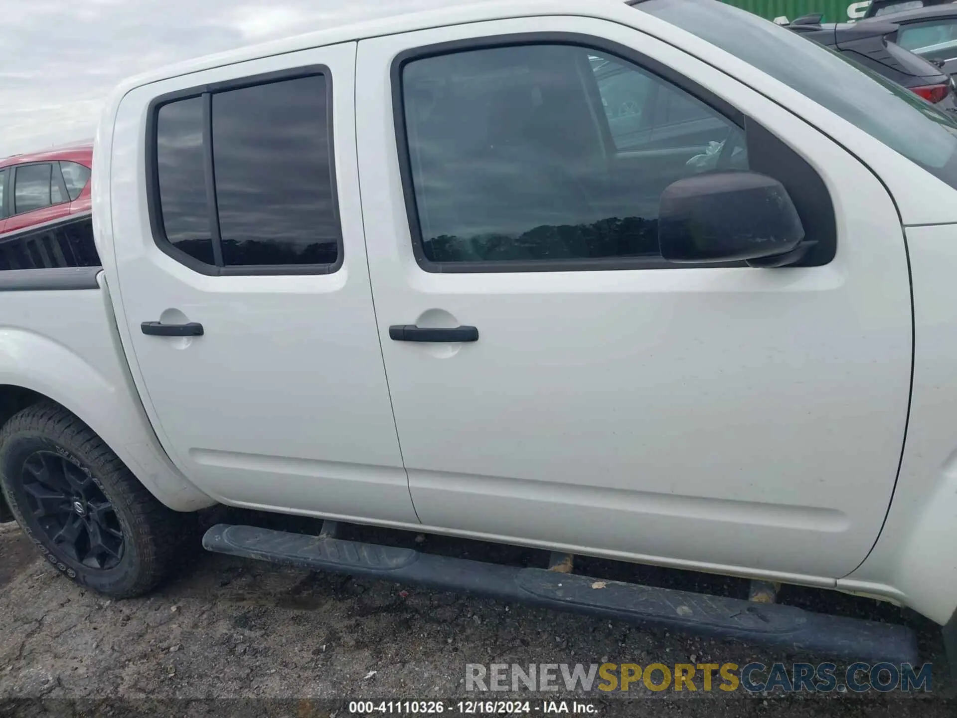 13 Photograph of a damaged car 1N6ED0EB8LN722504 NISSAN FRONTIER 2020