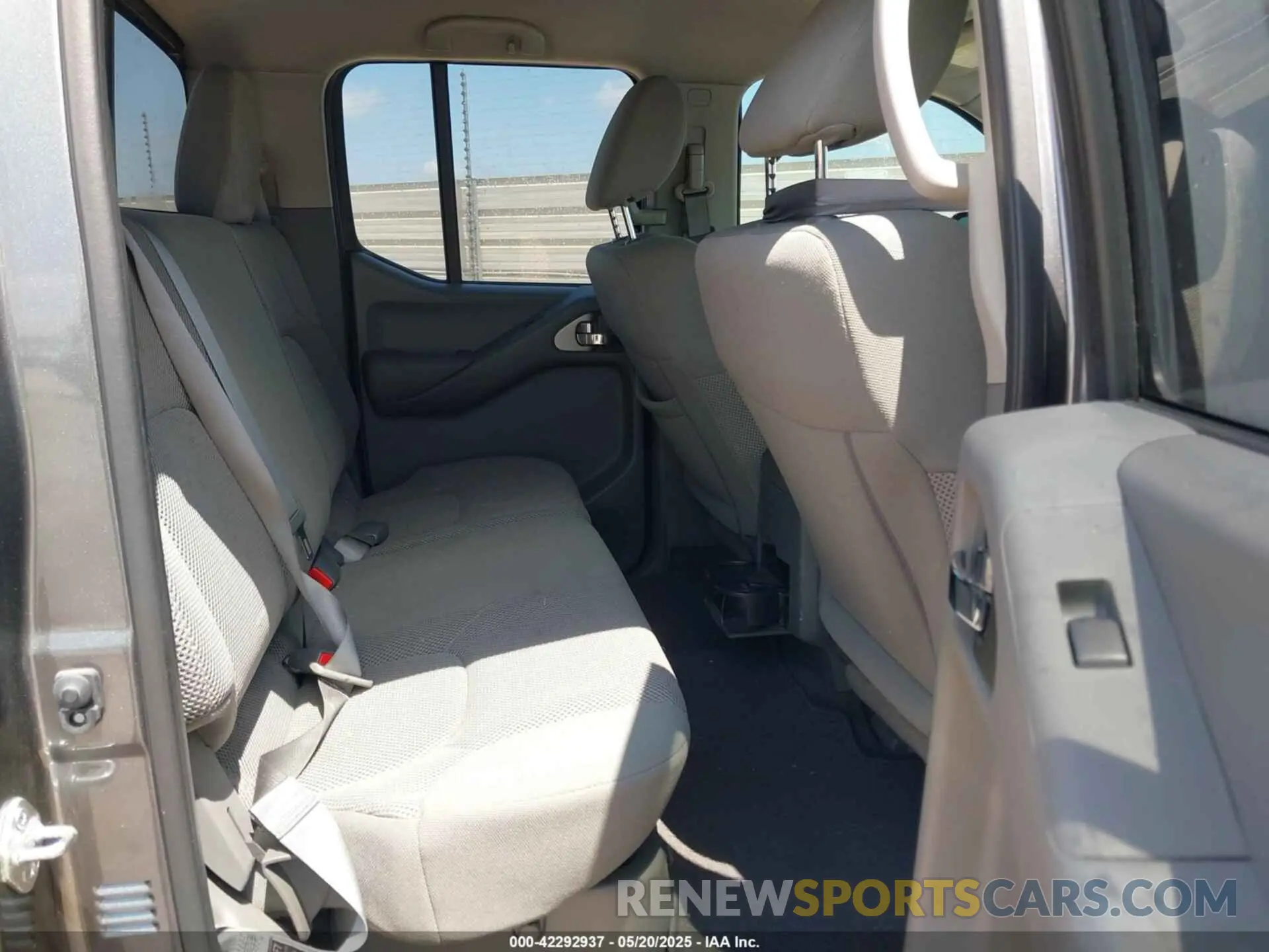 8 Photograph of a damaged car 1N6ED0EA0MN710260 NISSAN FRONTIER 2021