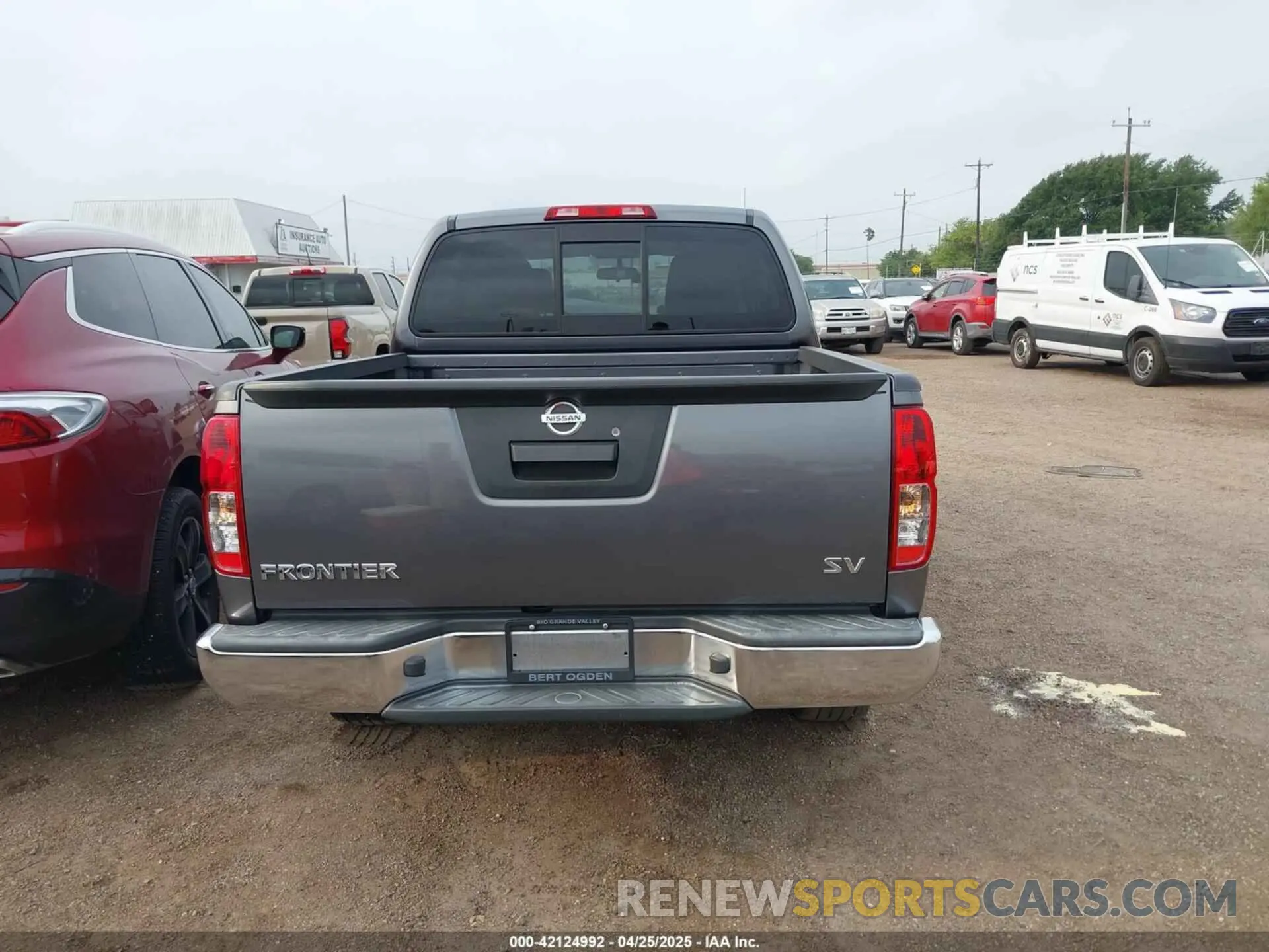 15 Photograph of a damaged car 1N6ED0EA1MN718285 NISSAN FRONTIER 2021