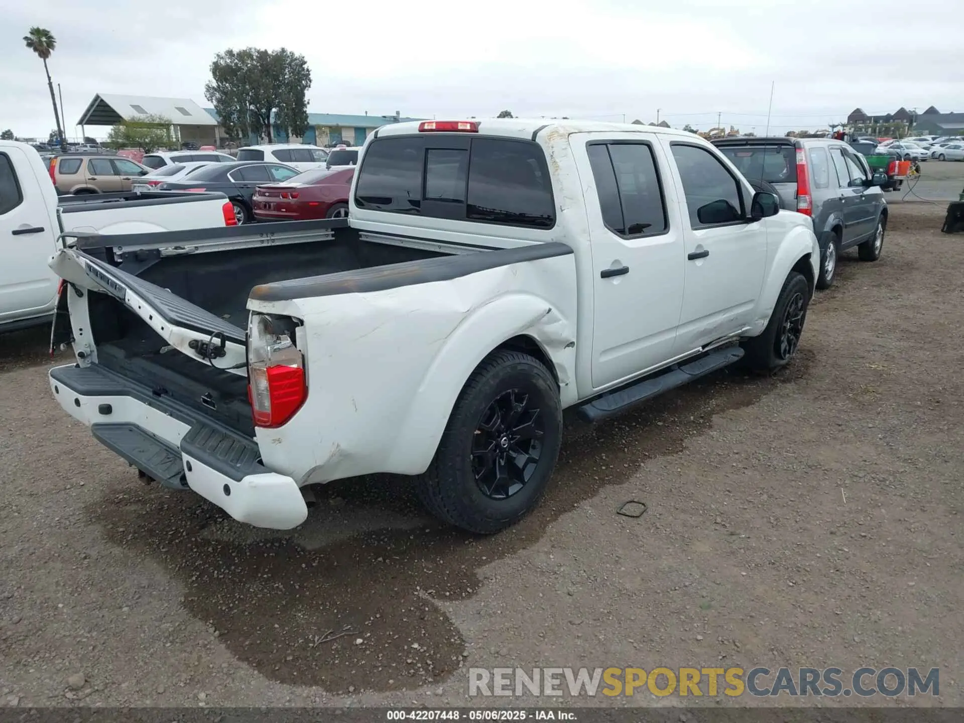 4 Photograph of a damaged car 1N6ED0EA3MN706638 NISSAN FRONTIER 2021