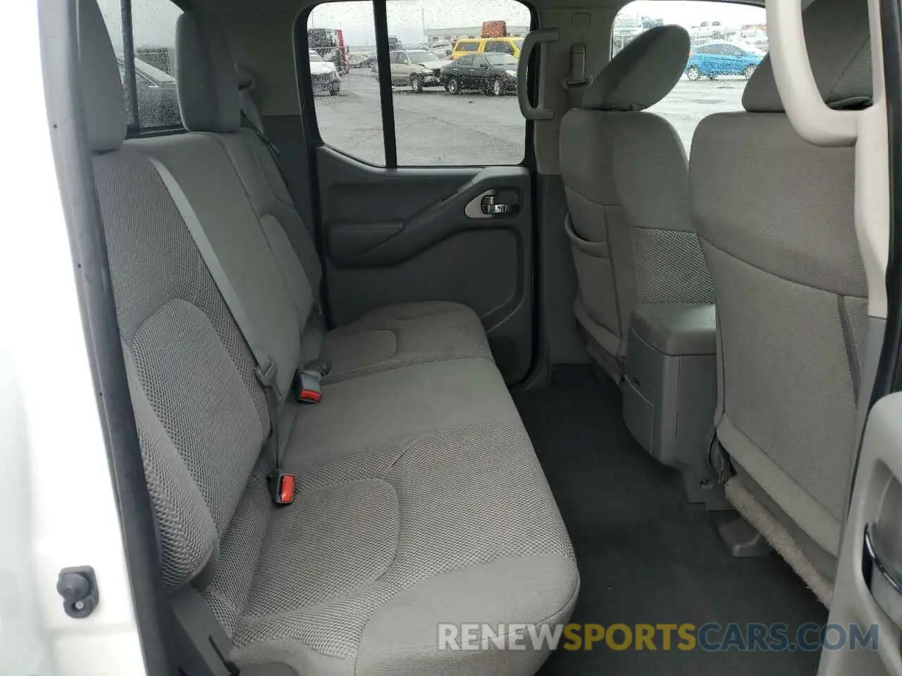 10 Photograph of a damaged car 1N6ED0EA5MN711159 NISSAN FRONTIER 2021