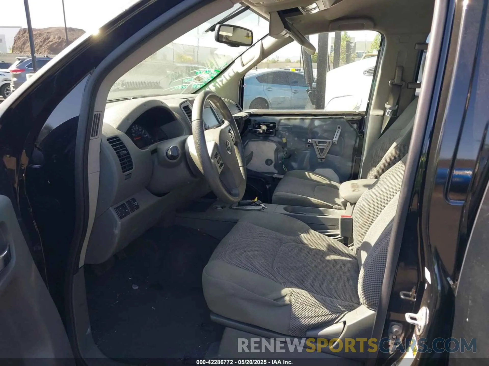 5 Photograph of a damaged car 1N6ED0EA7MN702186 NISSAN FRONTIER 2021