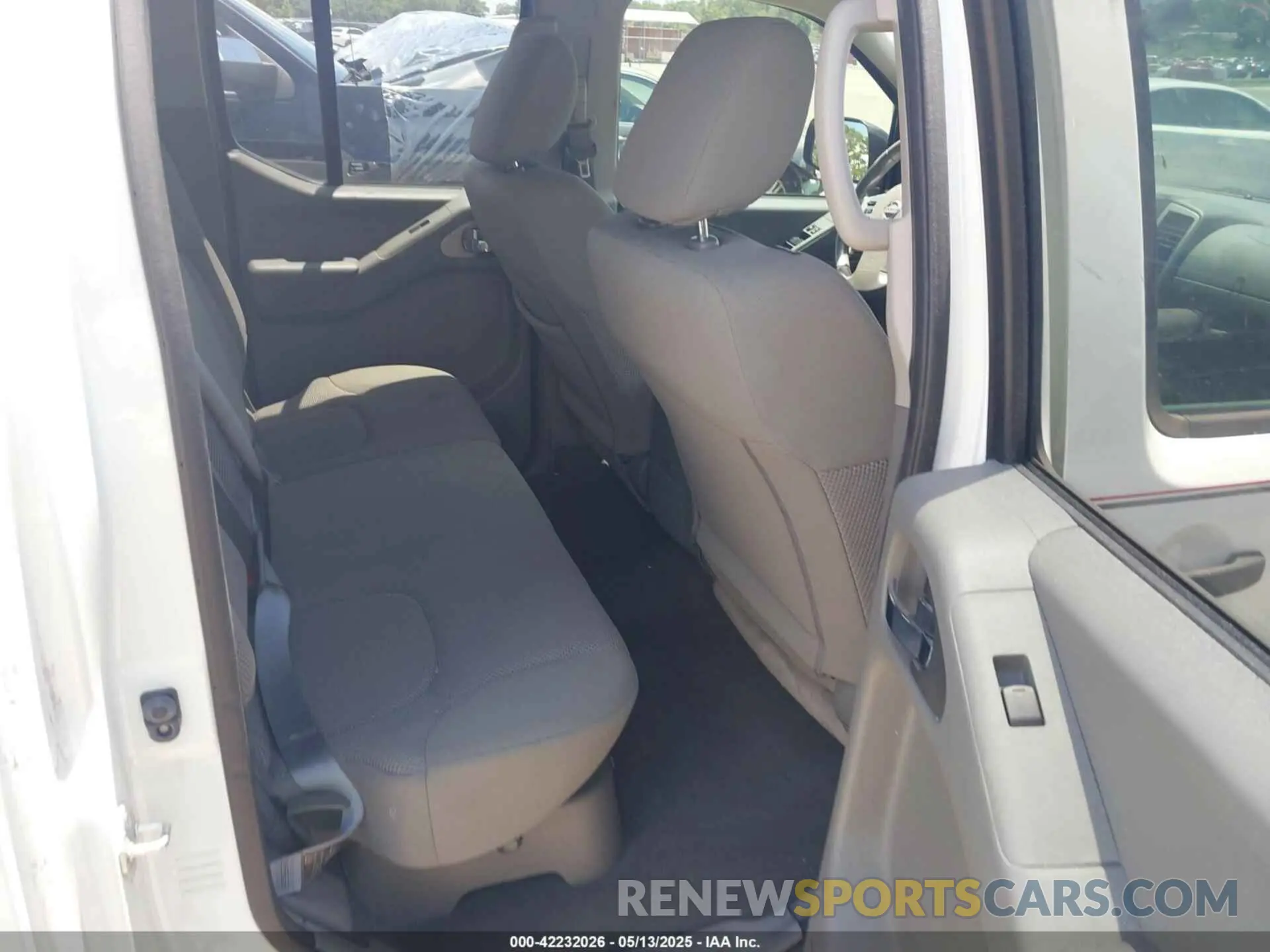 8 Photograph of a damaged car 1N6ED0EA8MN709955 NISSAN FRONTIER 2021
