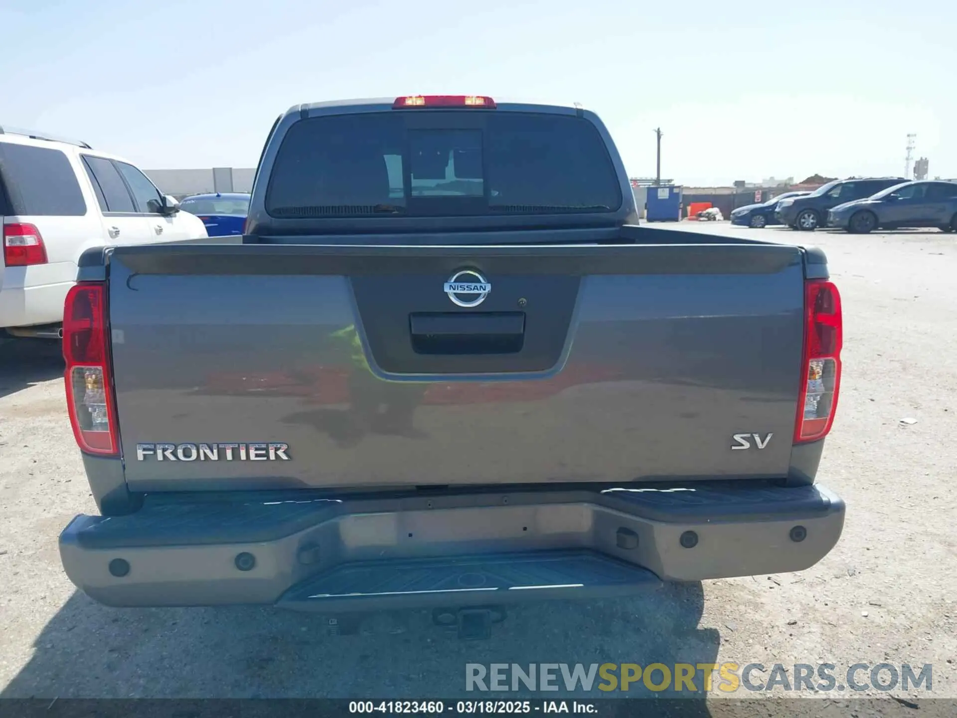 17 Photograph of a damaged car 1N6ED0EA9MN707972 NISSAN FRONTIER 2021
