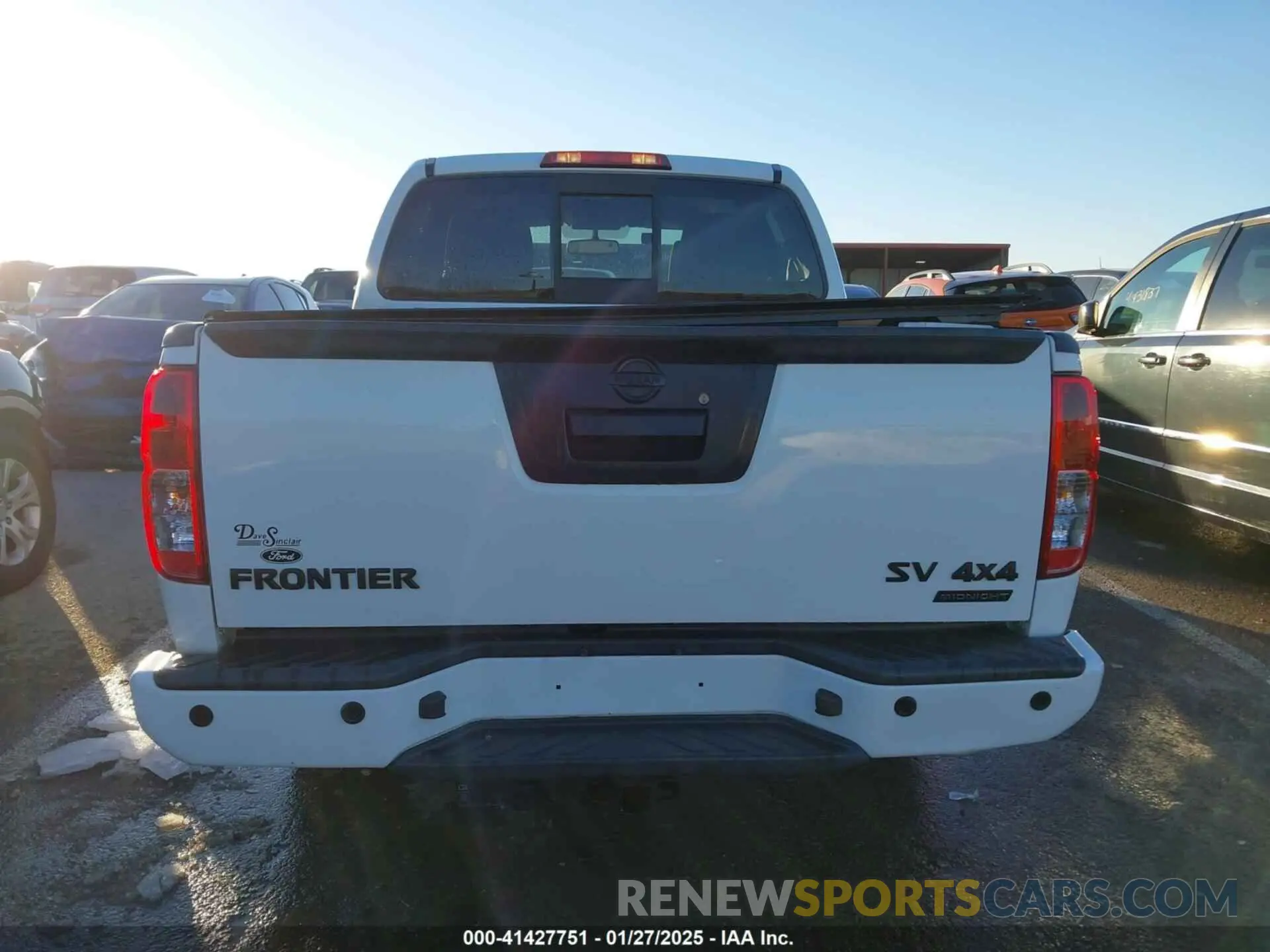 17 Photograph of a damaged car 1N6ED0EB1MN709837 NISSAN FRONTIER 2021