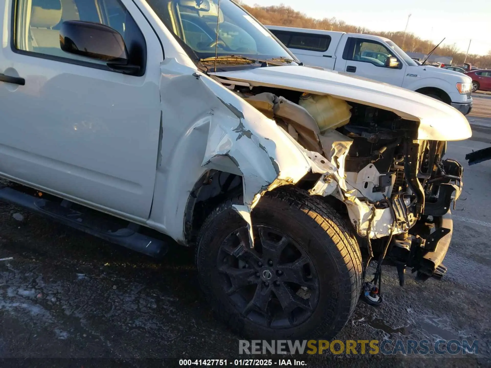 19 Photograph of a damaged car 1N6ED0EB1MN709837 NISSAN FRONTIER 2021