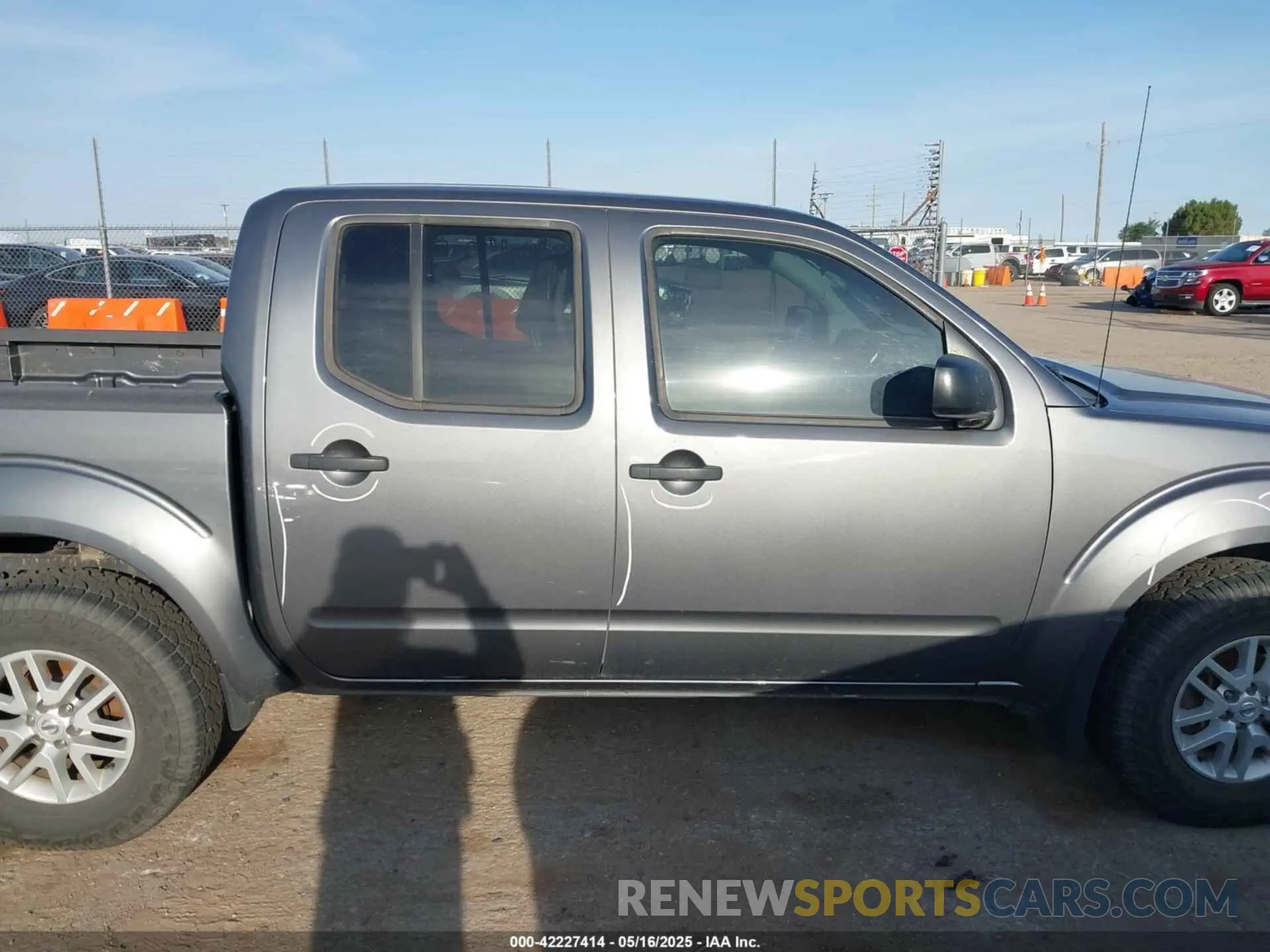 14 Photograph of a damaged car 1N6ED0EB2MN702654 NISSAN FRONTIER 2021