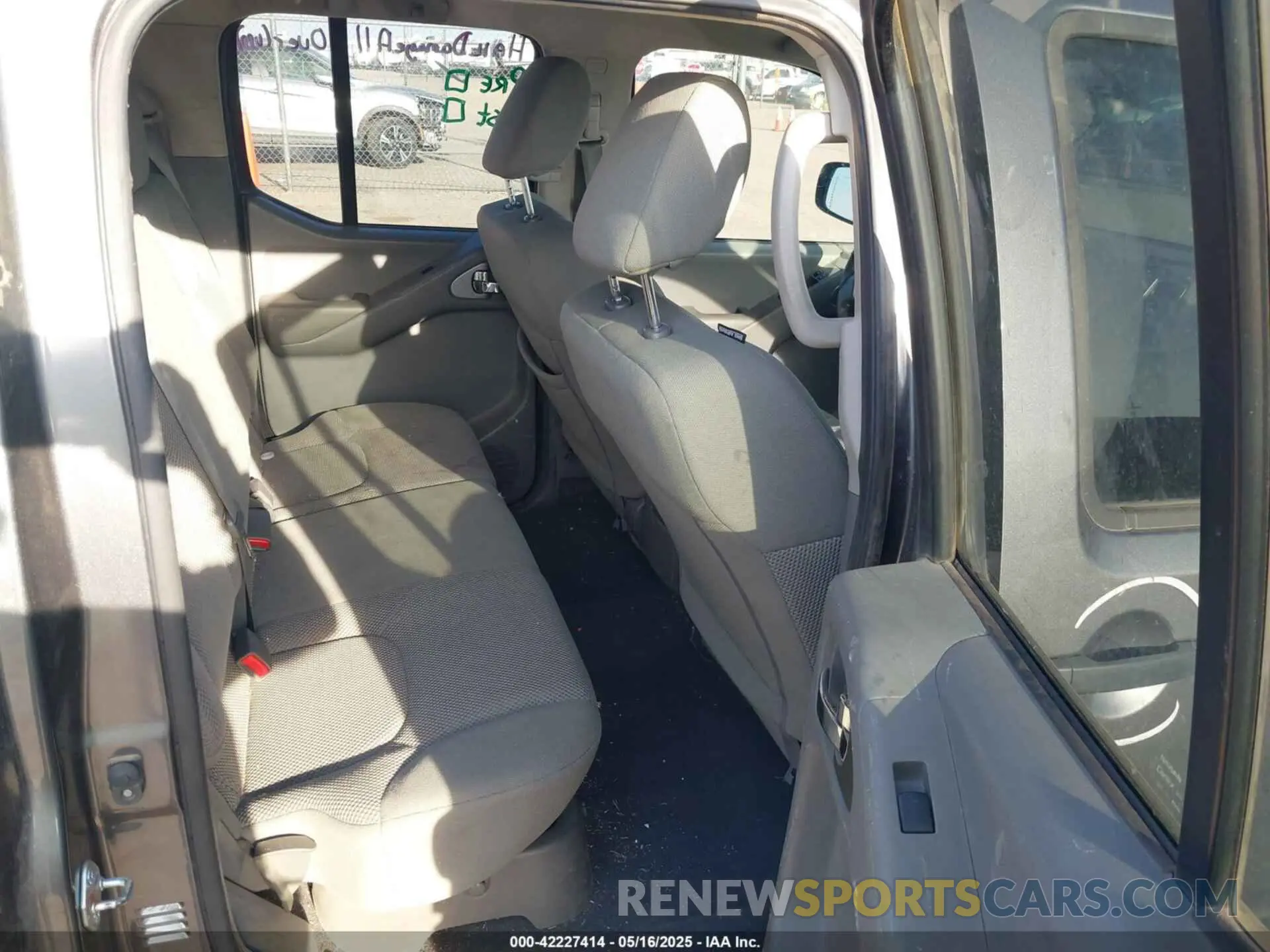 8 Photograph of a damaged car 1N6ED0EB2MN702654 NISSAN FRONTIER 2021