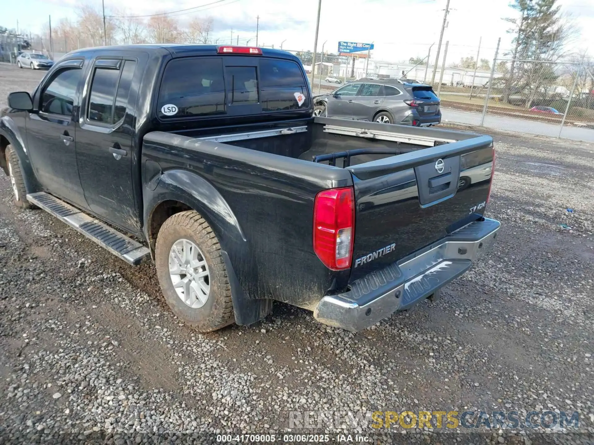 3 Photograph of a damaged car 1N6ED0EB2MN716246 NISSAN FRONTIER 2021