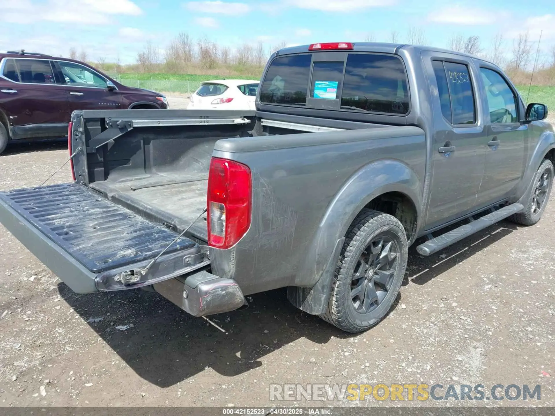 4 Photograph of a damaged car 1N6ED0EB7MN717134 NISSAN FRONTIER 2021
