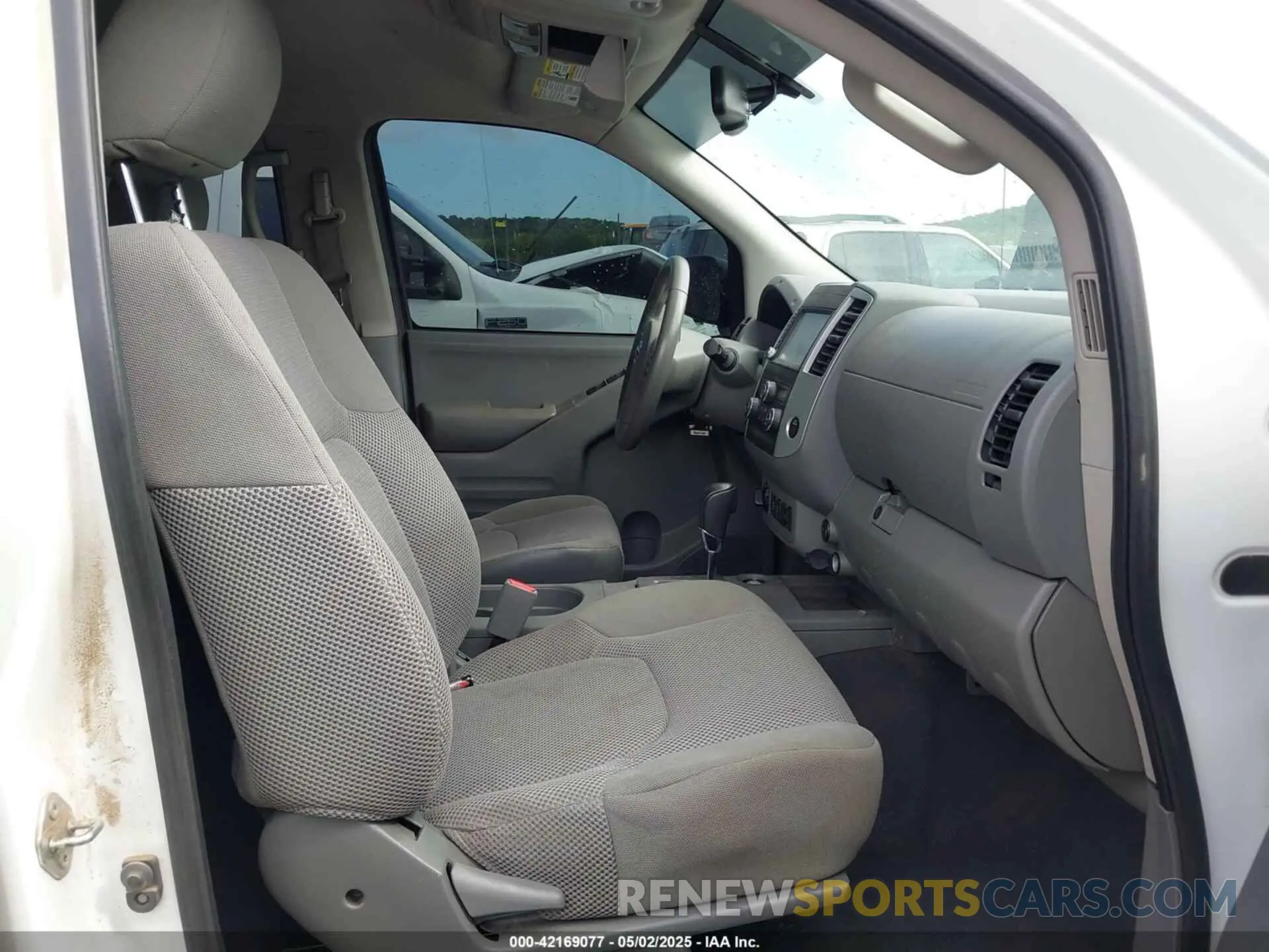 5 Photograph of a damaged car 1N6ED0EB9MN706099 NISSAN FRONTIER 2021