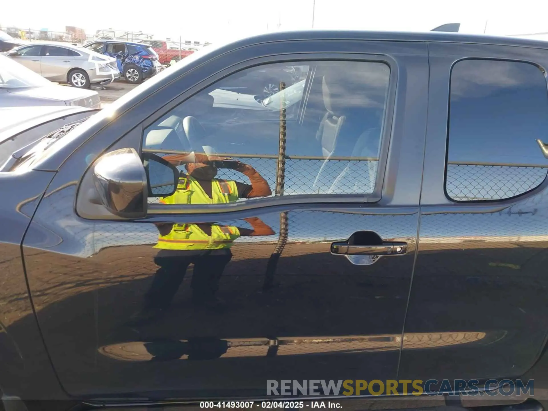 14 Photograph of a damaged car 1N6ED1CL3NN681378 NISSAN FRONTIER 2022
