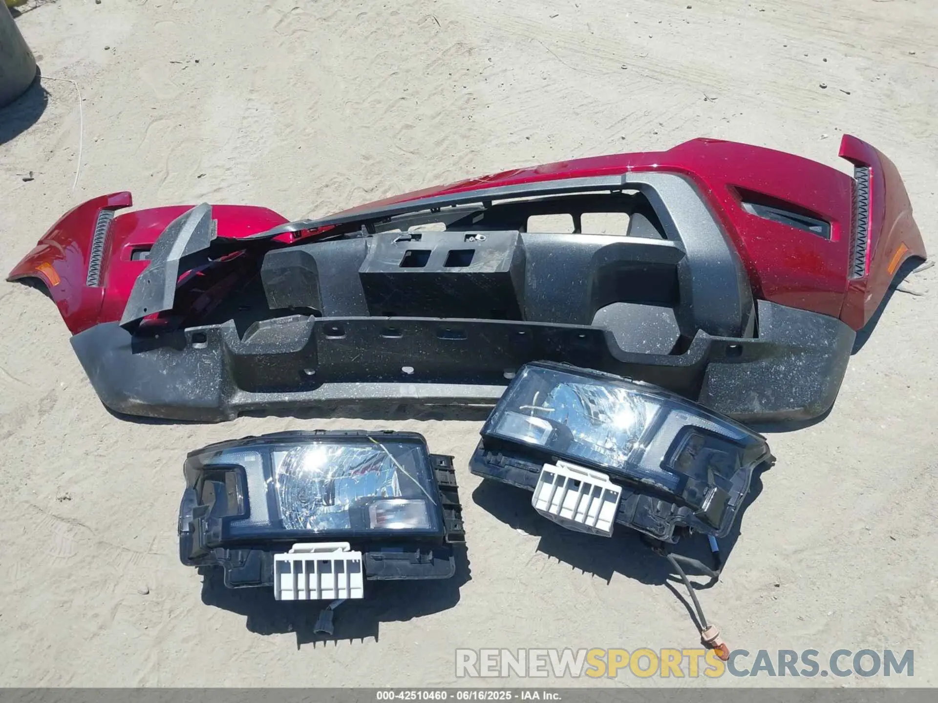 12 Photograph of a damaged car 1N6ED1CL4NN632481 NISSAN FRONTIER 2022