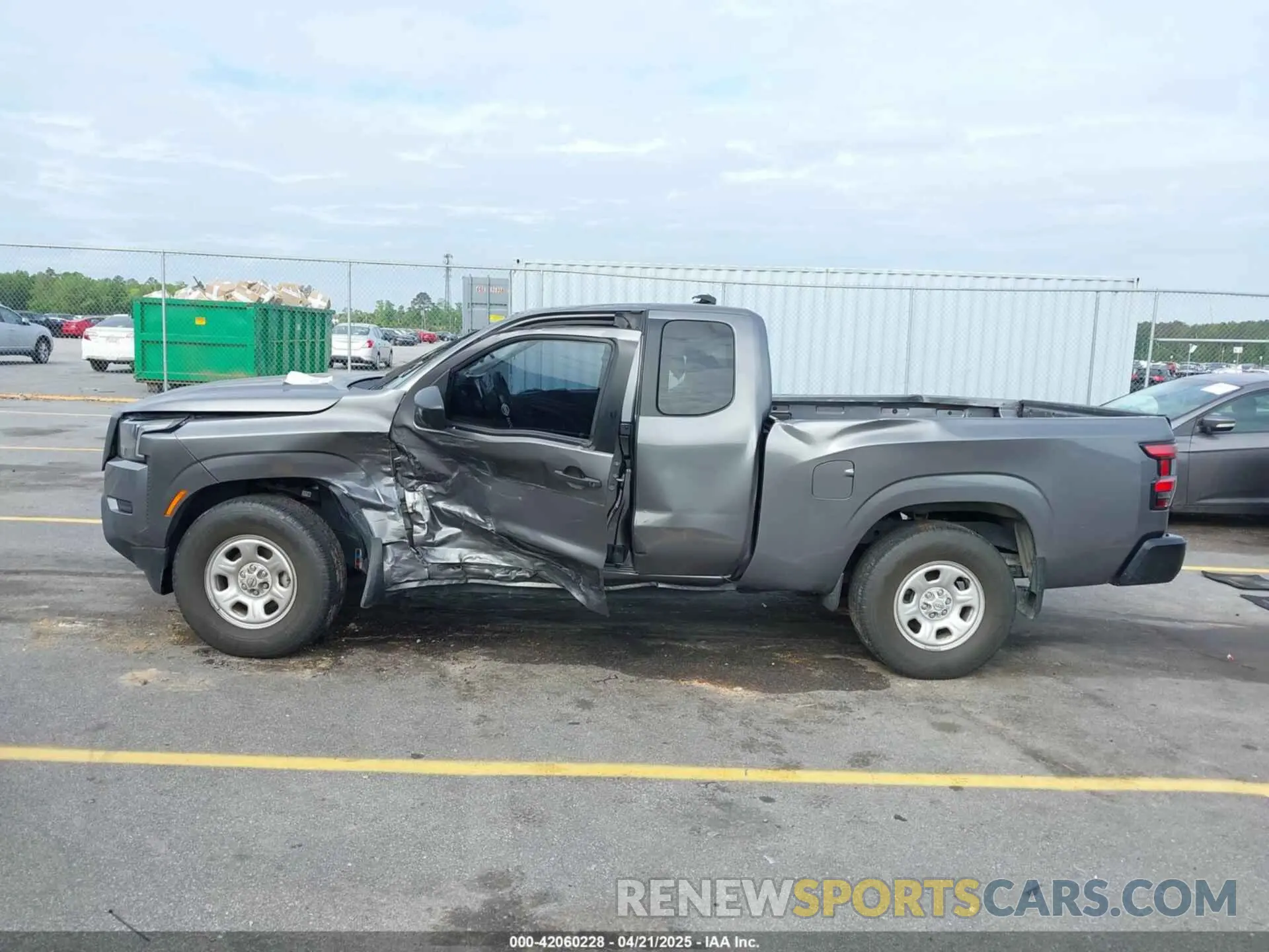 14 Photograph of a damaged car 1N6ED1CL5NN649130 NISSAN FRONTIER 2022