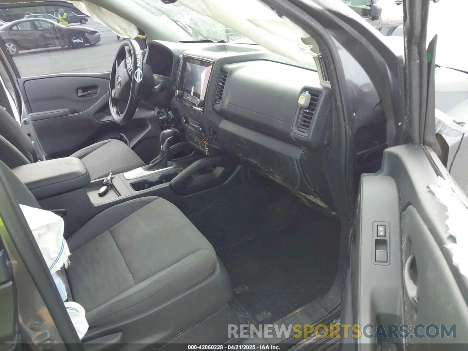 5 Photograph of a damaged car 1N6ED1CL5NN649130 NISSAN FRONTIER 2022