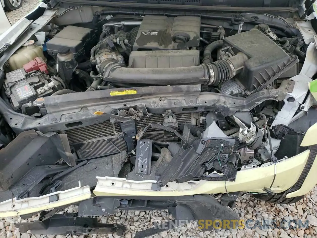 11 Photograph of a damaged car 1N6ED1CL7NN676149 NISSAN FRONTIER 2022
