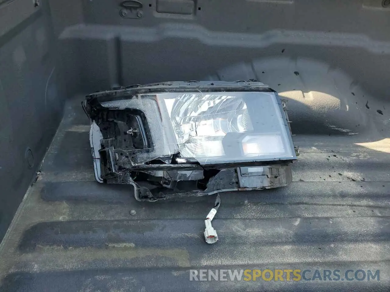 12 Photograph of a damaged car 1N6ED1CL8NN671770 NISSAN FRONTIER 2022