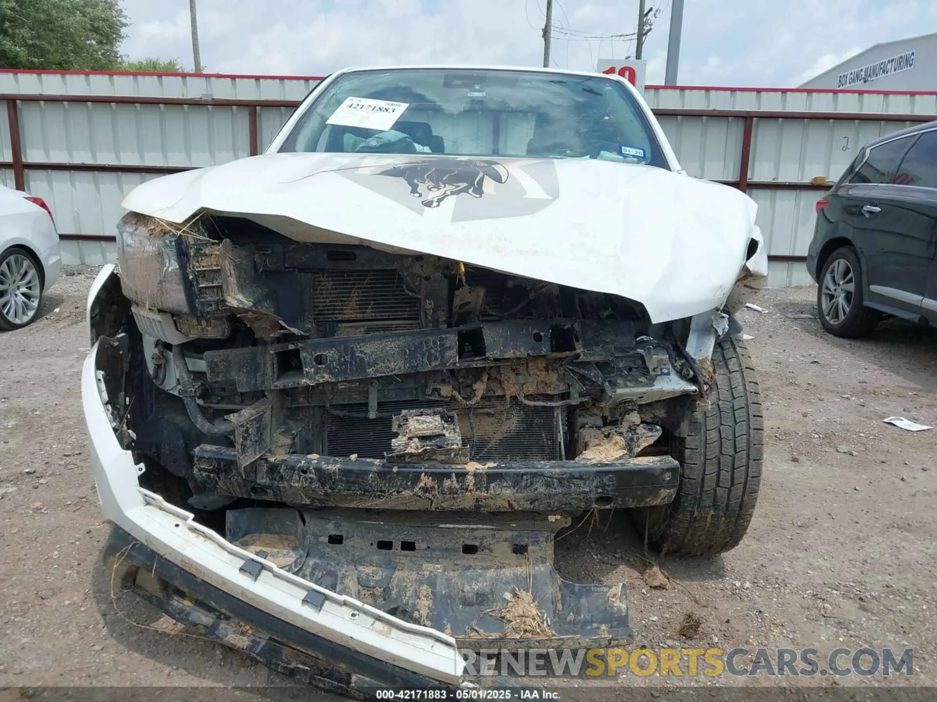 11 Photograph of a damaged car 1N6ED1CL9NN688660 NISSAN FRONTIER 2022