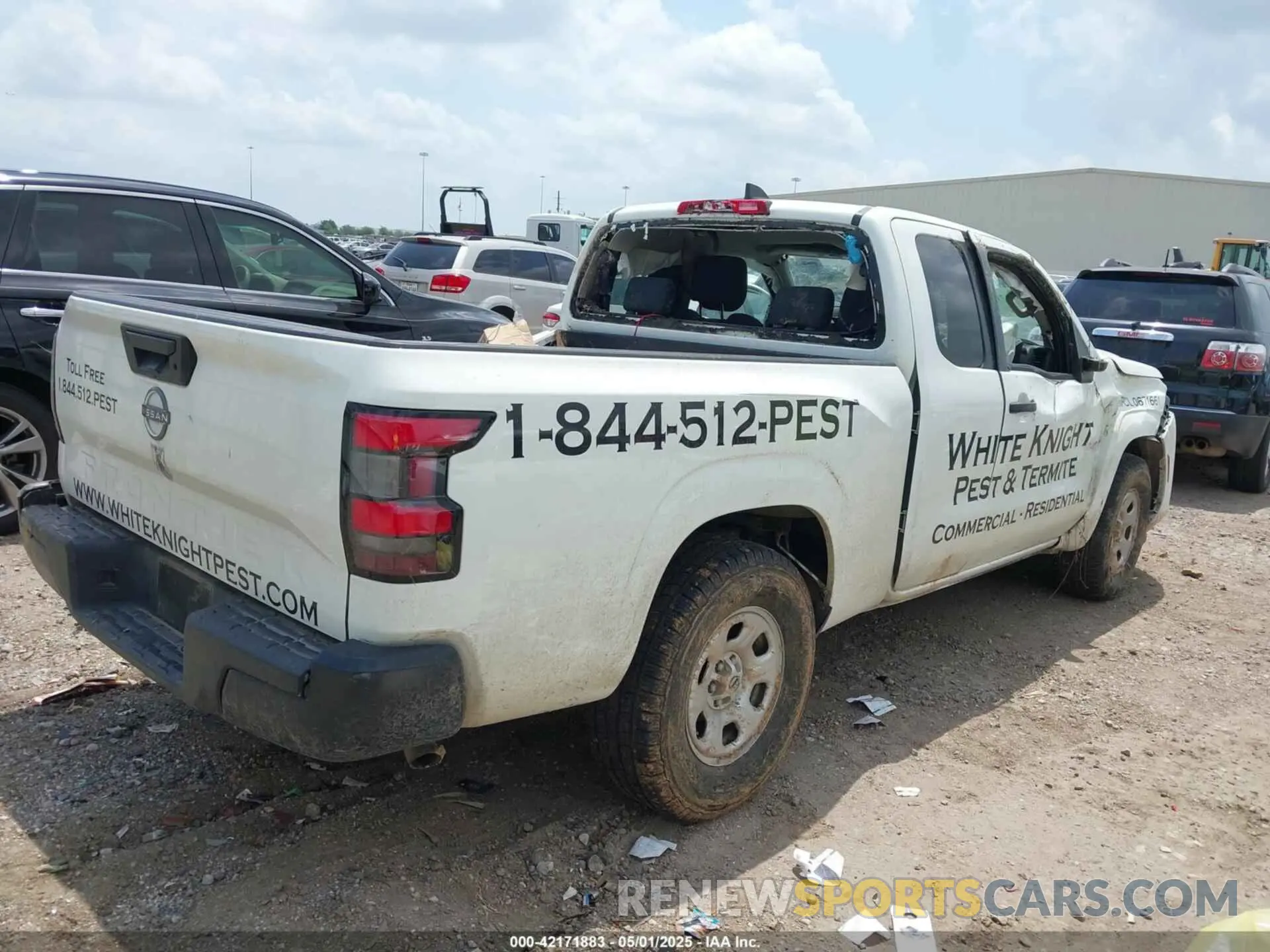 4 Photograph of a damaged car 1N6ED1CL9NN688660 NISSAN FRONTIER 2022
