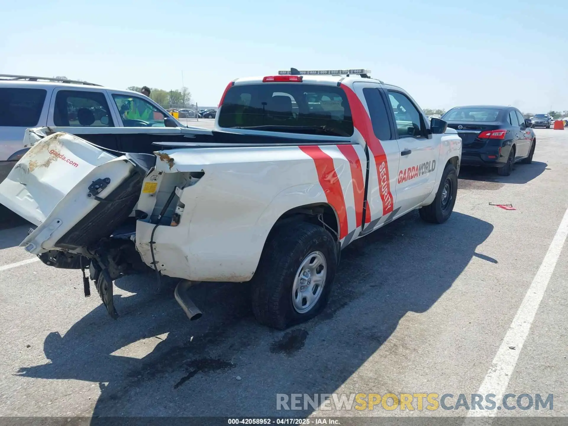 4 Photograph of a damaged car 1N6ED1CL9NN691560 NISSAN FRONTIER 2022