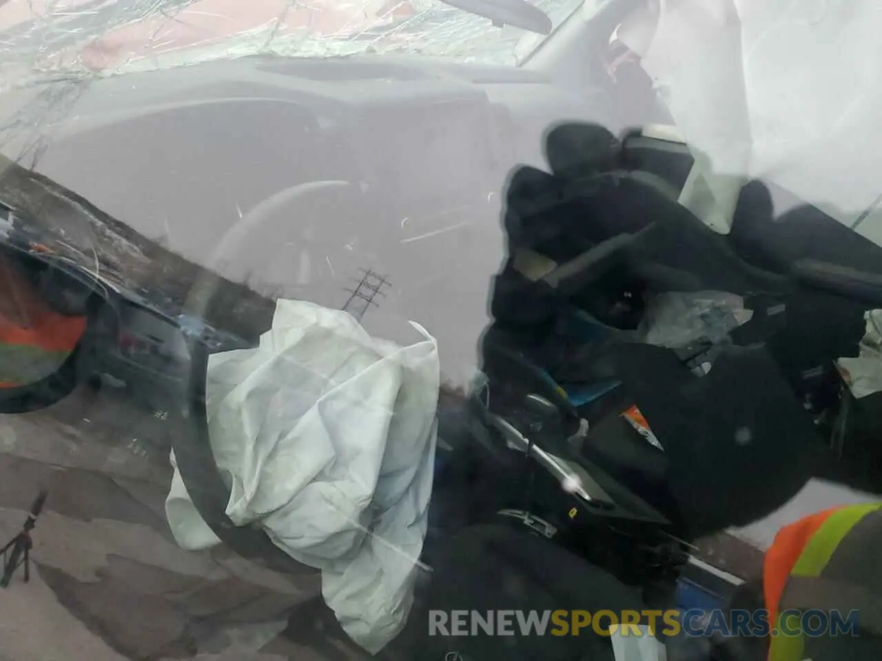 8 Photograph of a damaged car 1N6ED1CM4NN619965 NISSAN FRONTIER 2022