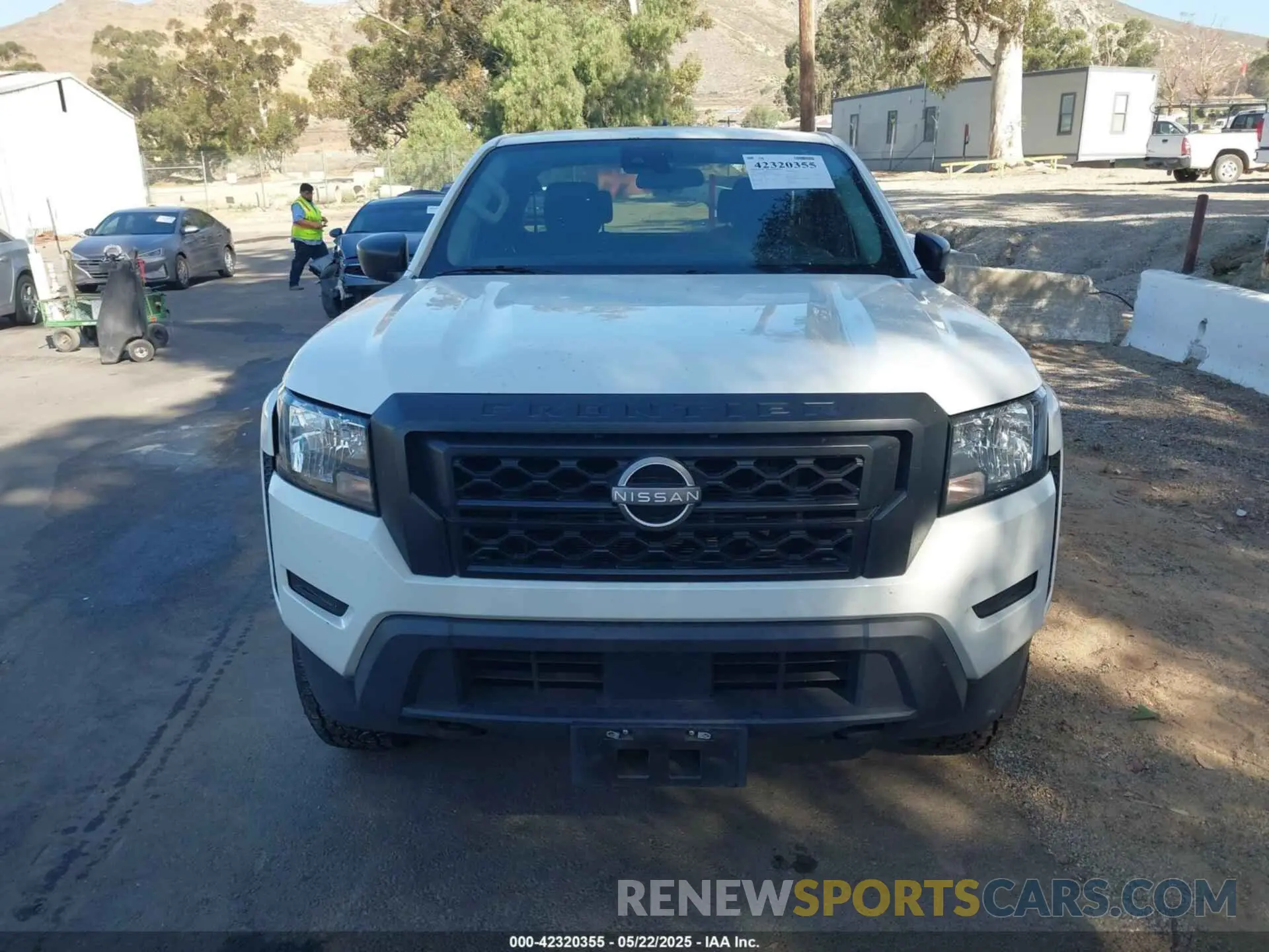 12 Photograph of a damaged car 1N6ED1CM4NN675419 NISSAN FRONTIER 2022