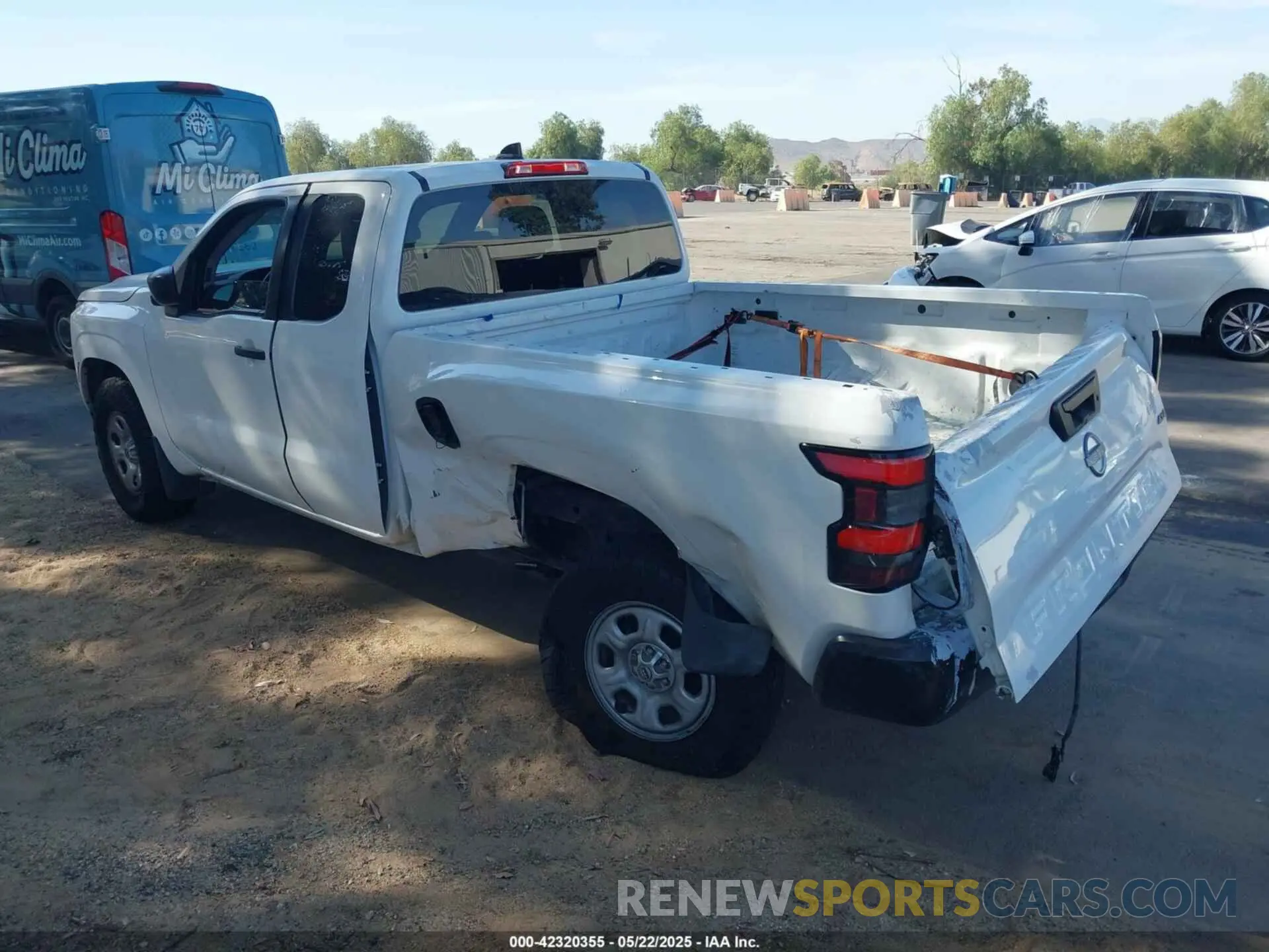 3 Photograph of a damaged car 1N6ED1CM4NN675419 NISSAN FRONTIER 2022