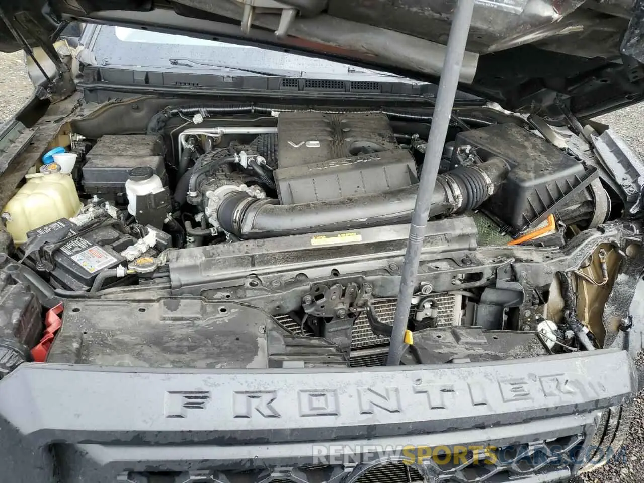 11 Photograph of a damaged car 1N6ED1CM8NN636638 NISSAN FRONTIER 2022