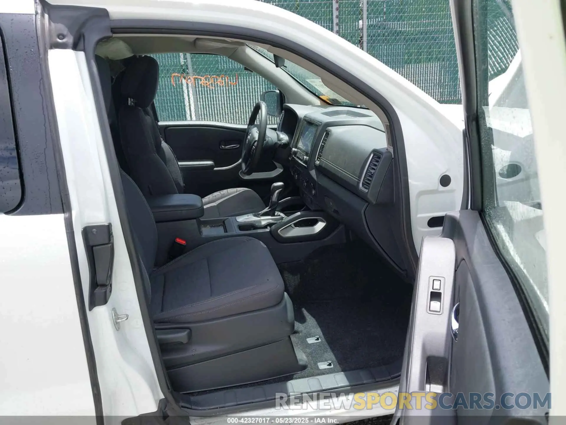 5 Photograph of a damaged car 1N6ED1CMXNN664800 NISSAN FRONTIER 2022