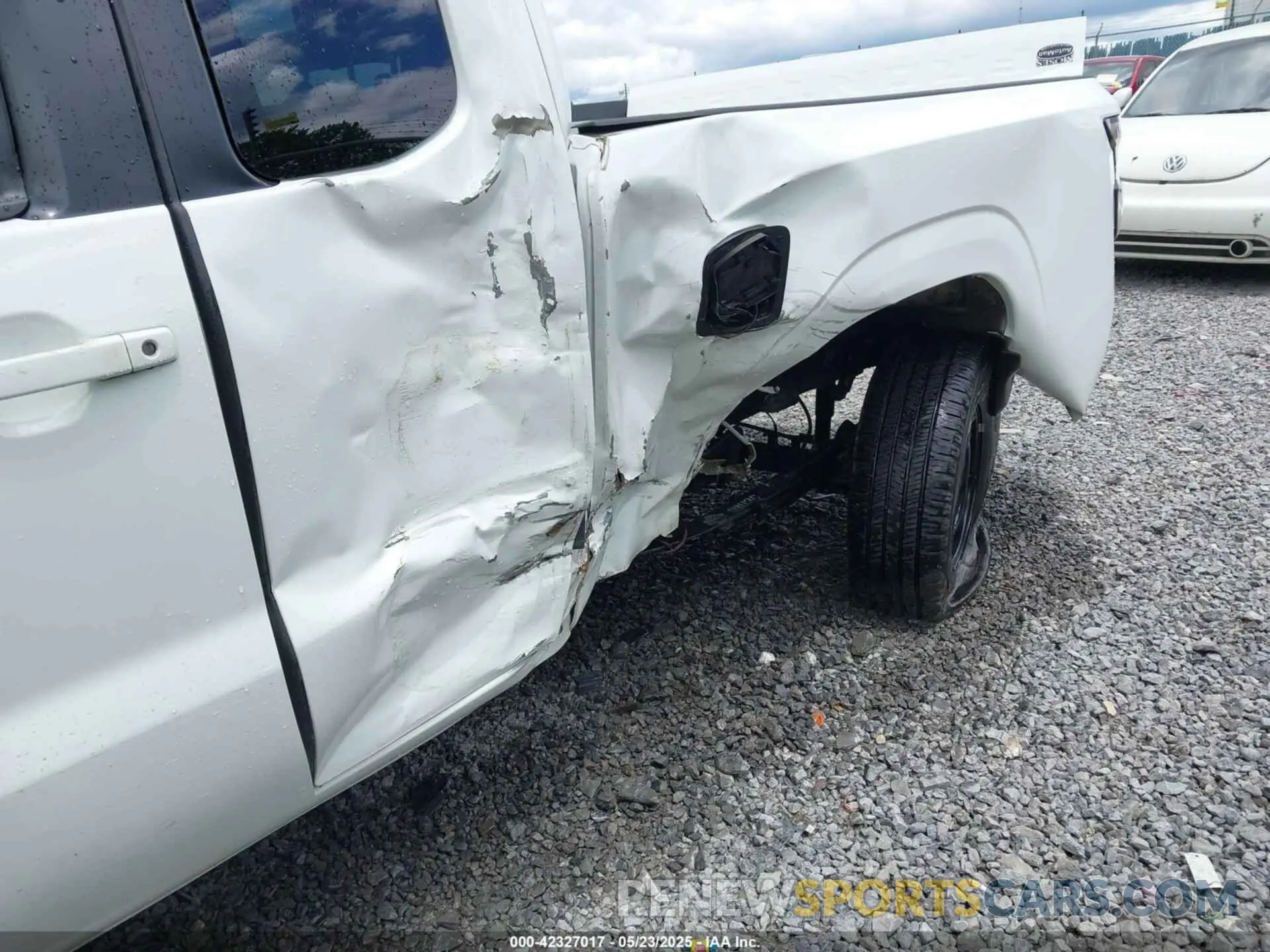 6 Photograph of a damaged car 1N6ED1CMXNN664800 NISSAN FRONTIER 2022
