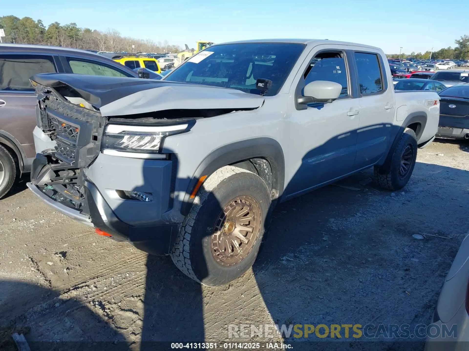 14 Photograph of a damaged car 1N6ED1EJ0NN629038 NISSAN FRONTIER 2022