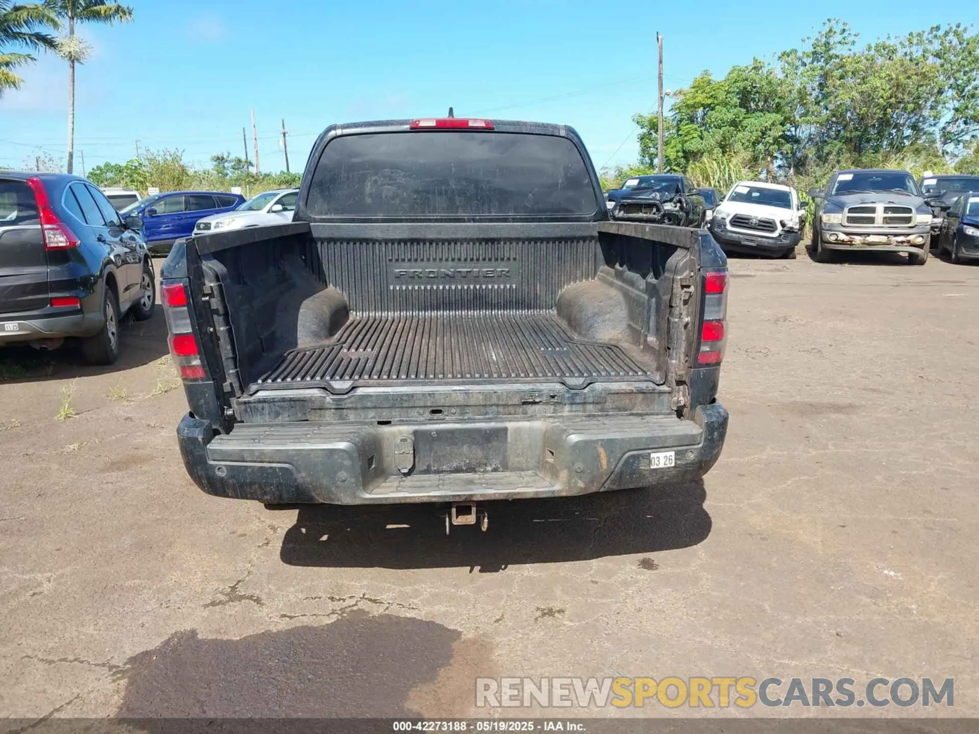 17 Photograph of a damaged car 1N6ED1EJ1NN645586 NISSAN FRONTIER 2022