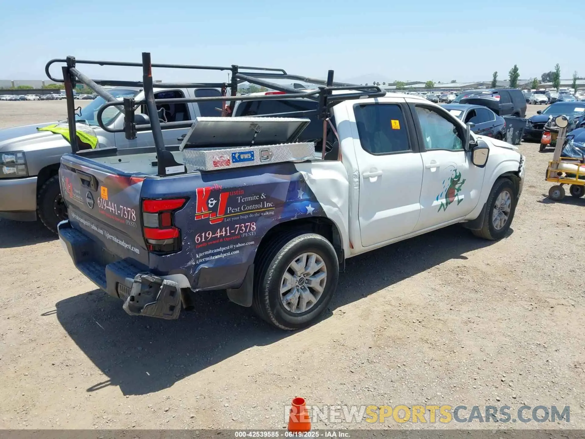 4 Photograph of a damaged car 1N6ED1EJ1NN645801 NISSAN FRONTIER 2022