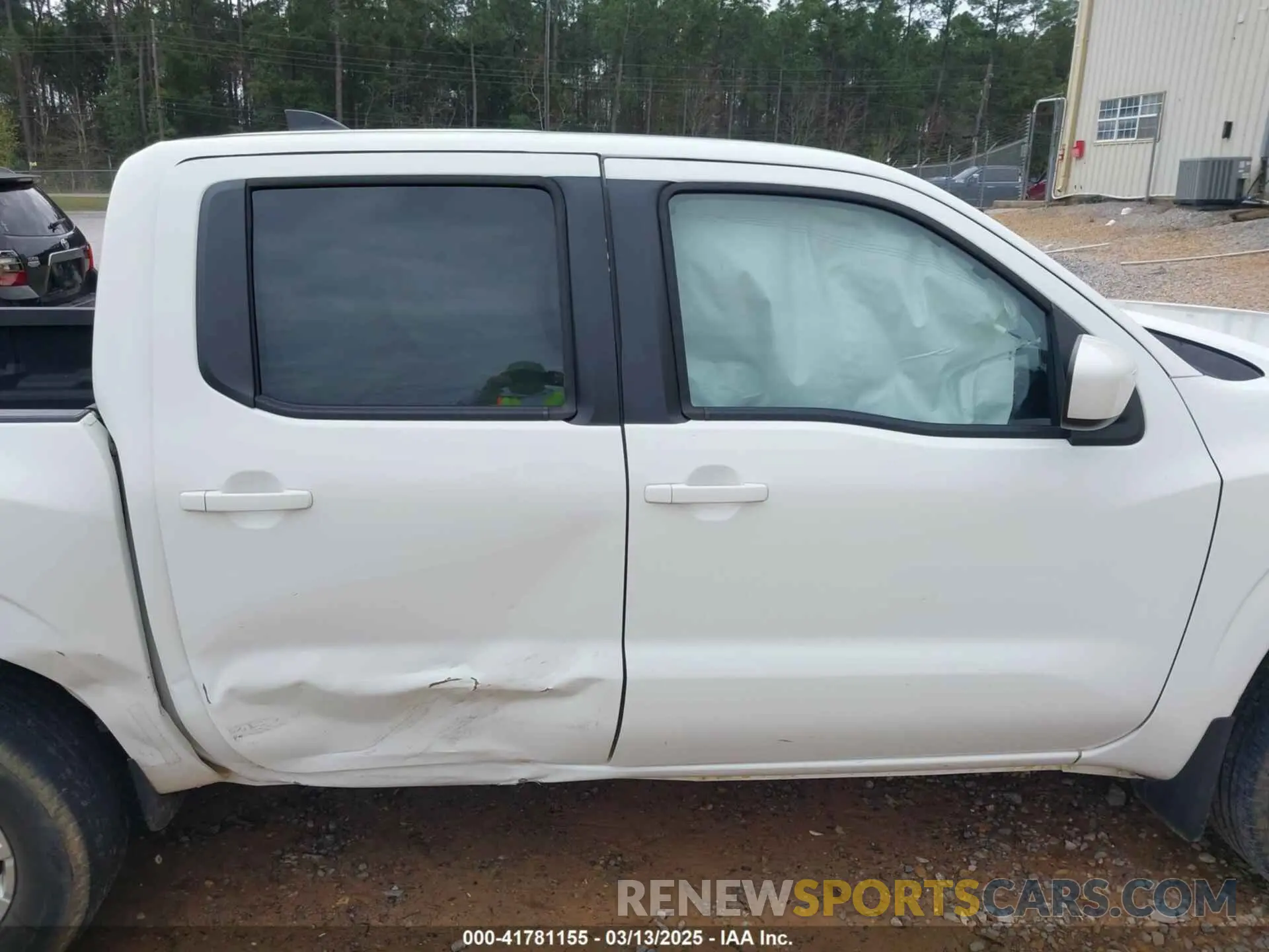 13 Photograph of a damaged car 1N6ED1EJ1NN663862 NISSAN FRONTIER 2022