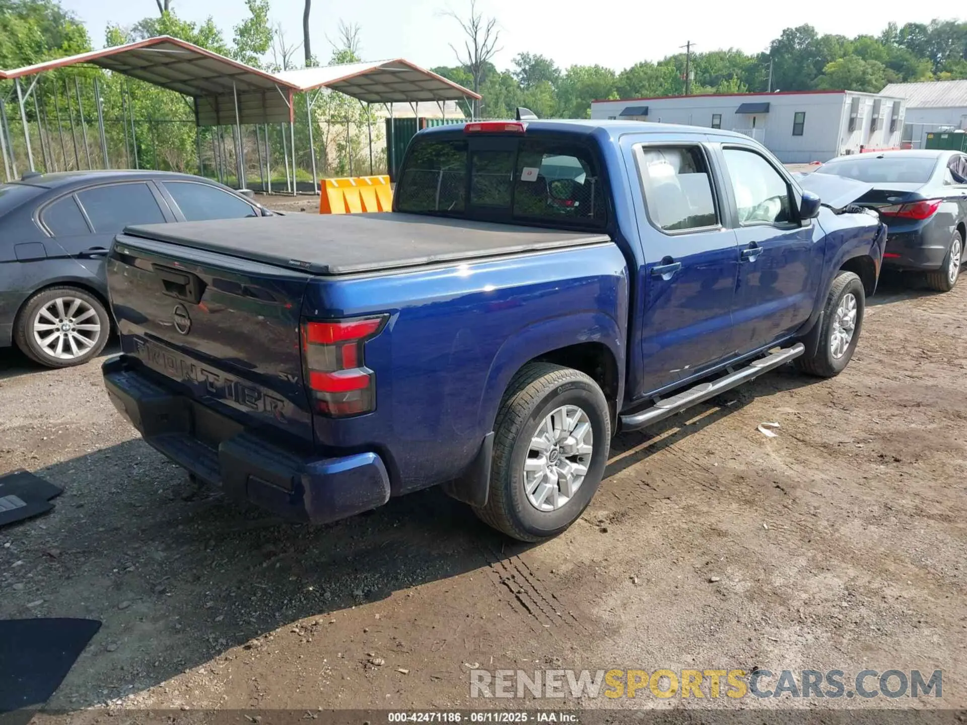 4 Photograph of a damaged car 1N6ED1EJ2NN602942 NISSAN FRONTIER 2022