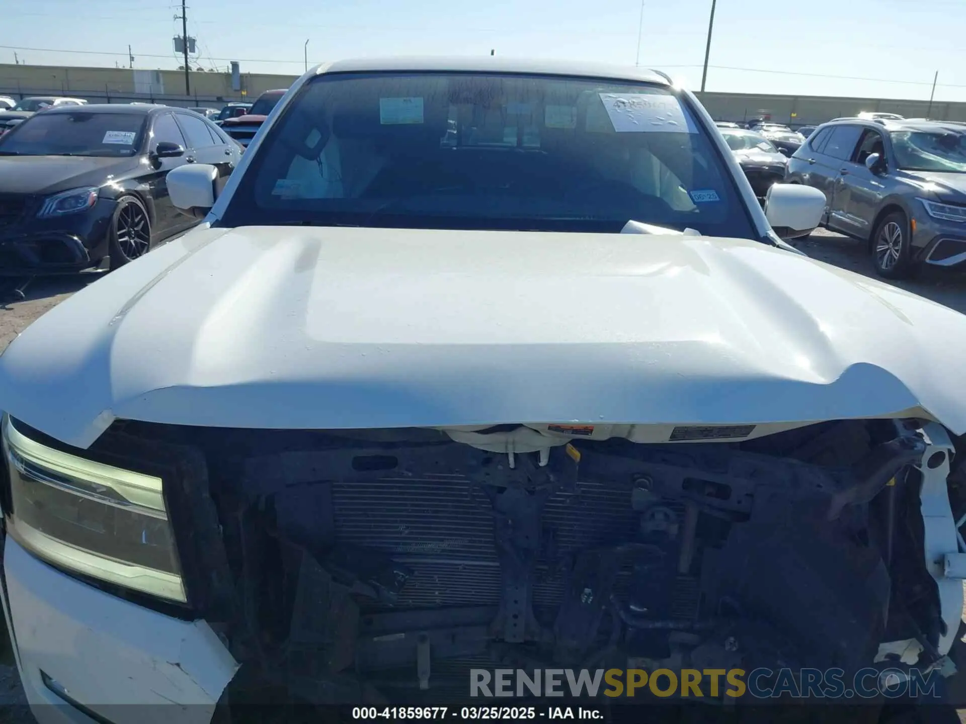 10 Photograph of a damaged car 1N6ED1EJ2NN685935 NISSAN FRONTIER 2022