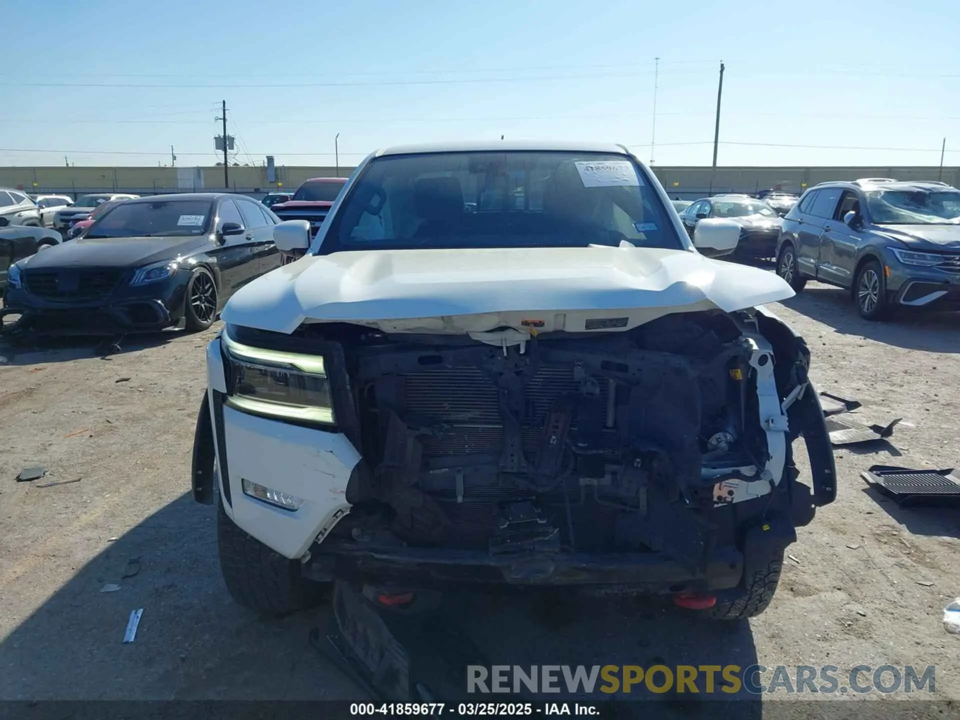 12 Photograph of a damaged car 1N6ED1EJ2NN685935 NISSAN FRONTIER 2022