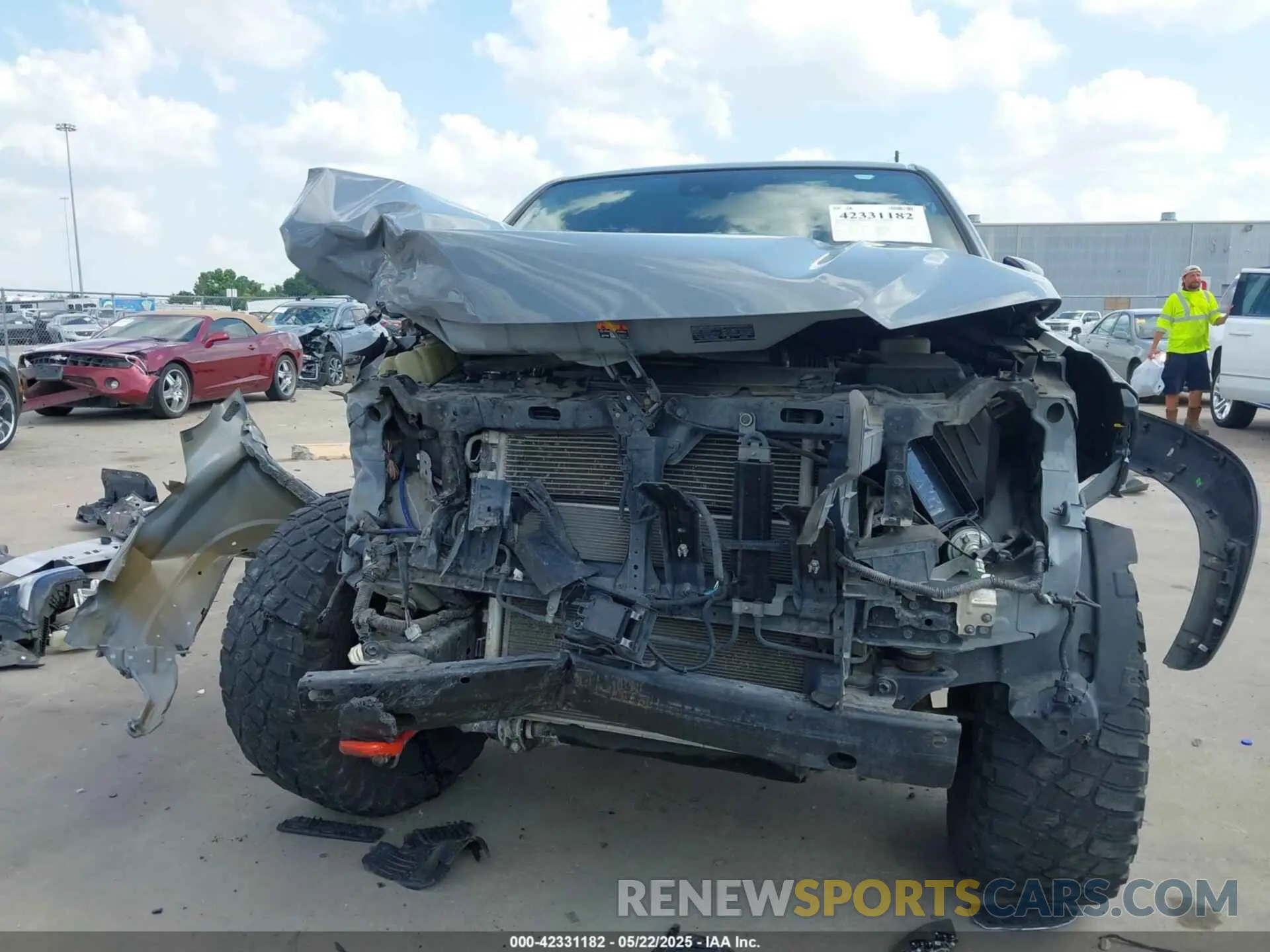 13 Photograph of a damaged car 1N6ED1EJ3NN661336 NISSAN FRONTIER 2022