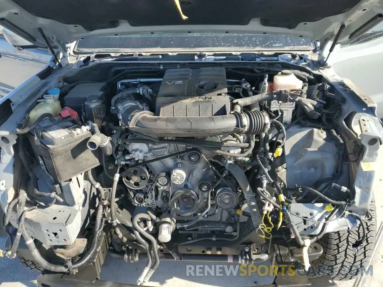 11 Photograph of a damaged car 1N6ED1EJ4NN647123 NISSAN FRONTIER 2022