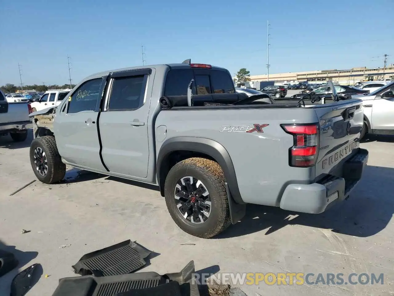 2 Photograph of a damaged car 1N6ED1EJ4NN647123 NISSAN FRONTIER 2022