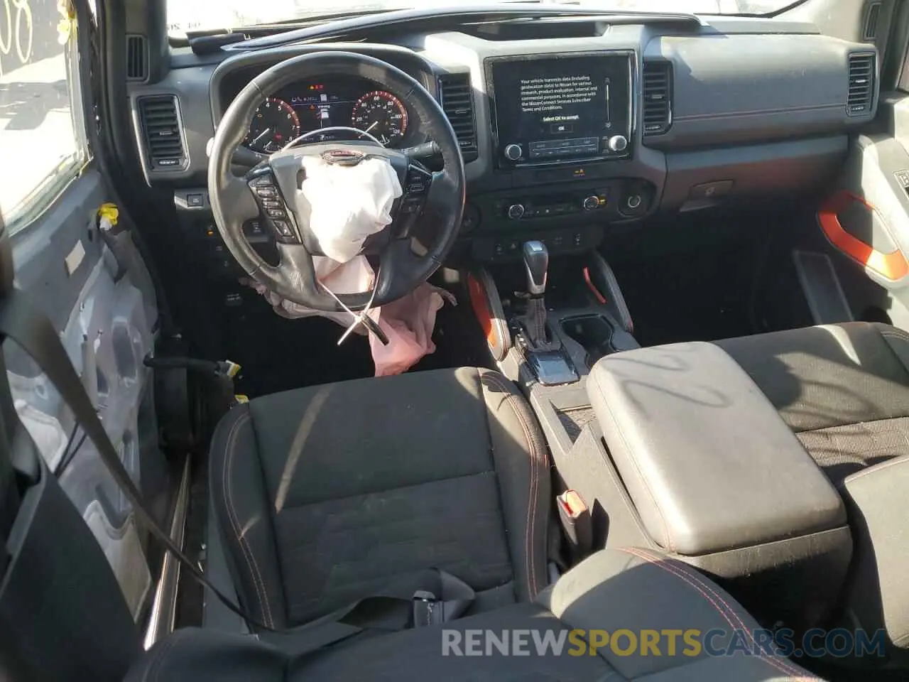 8 Photograph of a damaged car 1N6ED1EJ4NN647123 NISSAN FRONTIER 2022
