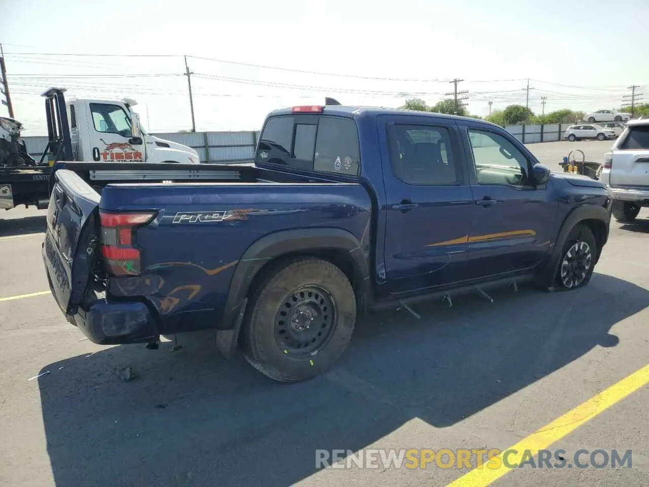 3 Photograph of a damaged car 1N6ED1EJ5NN610792 NISSAN FRONTIER 2022