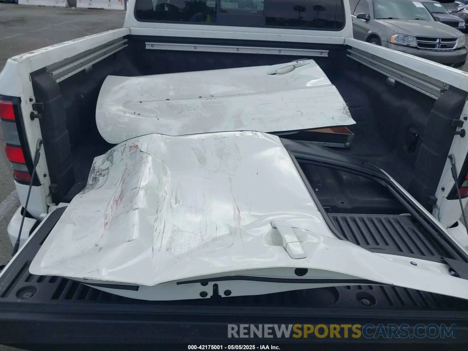 12 Photograph of a damaged car 1N6ED1EJ5NN613286 NISSAN FRONTIER 2022