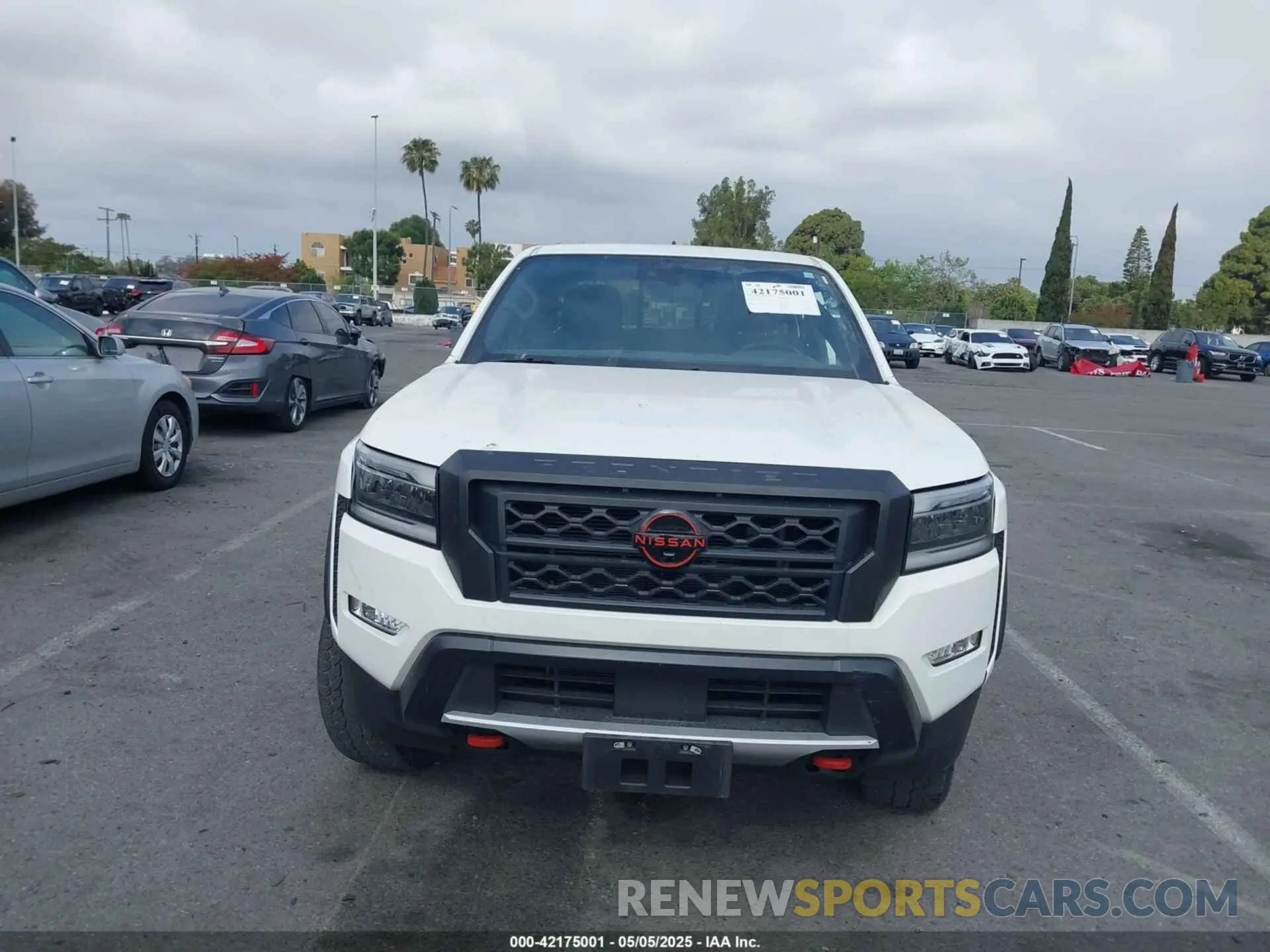 13 Photograph of a damaged car 1N6ED1EJ5NN613286 NISSAN FRONTIER 2022