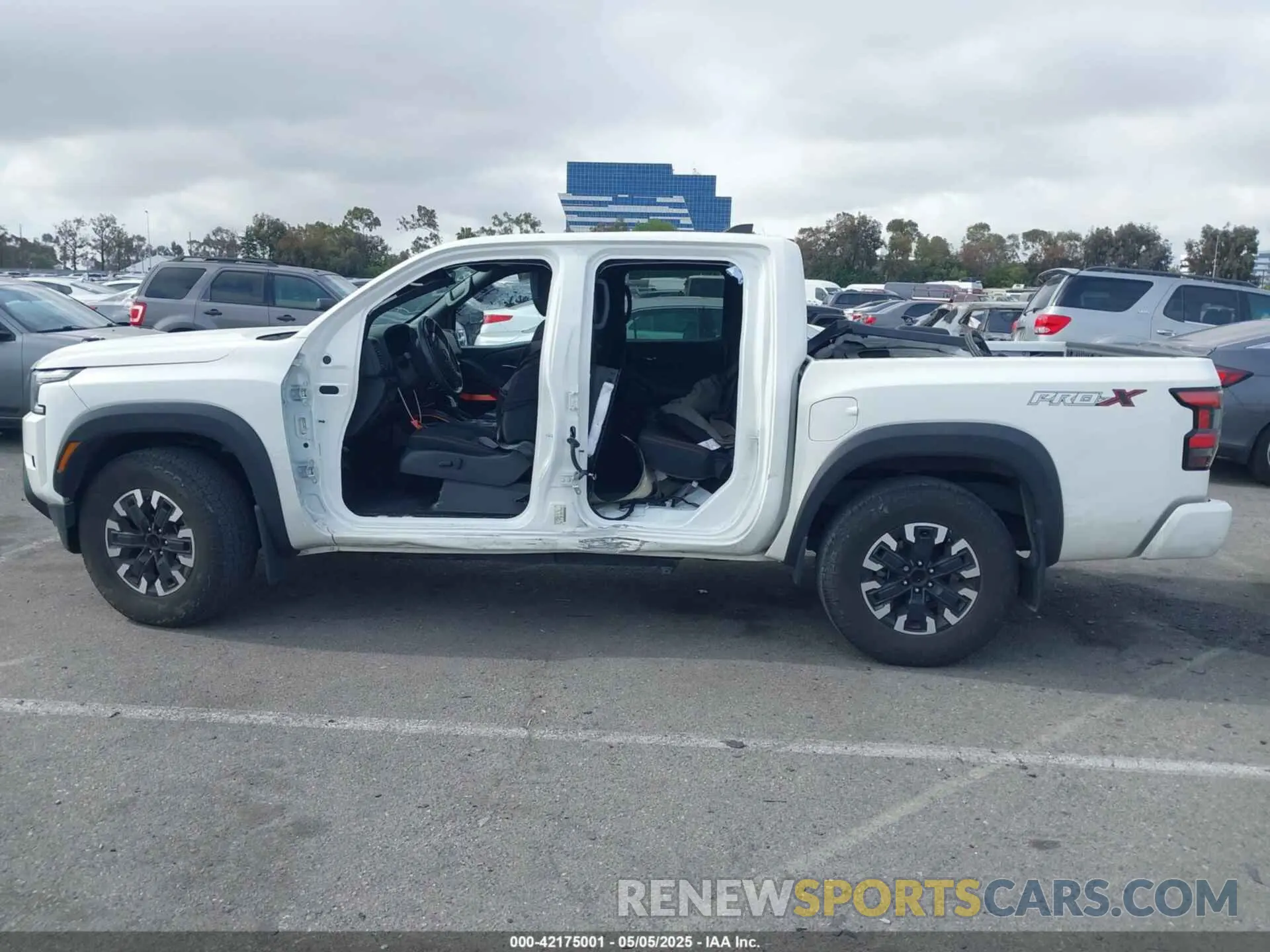 15 Photograph of a damaged car 1N6ED1EJ5NN613286 NISSAN FRONTIER 2022
