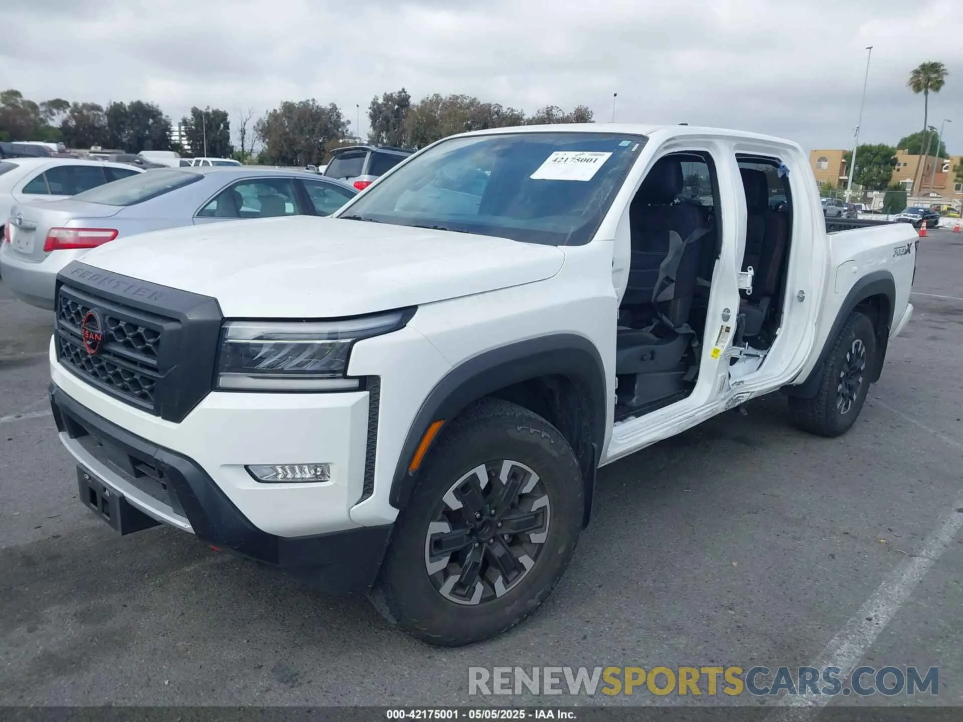 2 Photograph of a damaged car 1N6ED1EJ5NN613286 NISSAN FRONTIER 2022