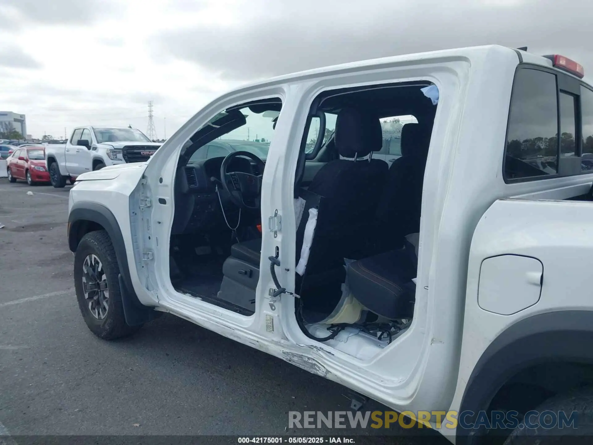 6 Photograph of a damaged car 1N6ED1EJ5NN613286 NISSAN FRONTIER 2022