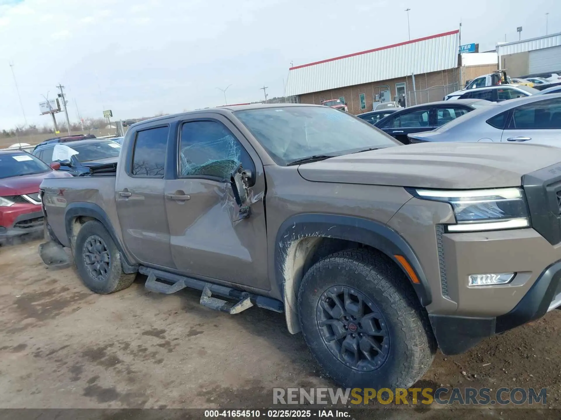 14 Photograph of a damaged car 1N6ED1EJ5NN618682 NISSAN FRONTIER 2022