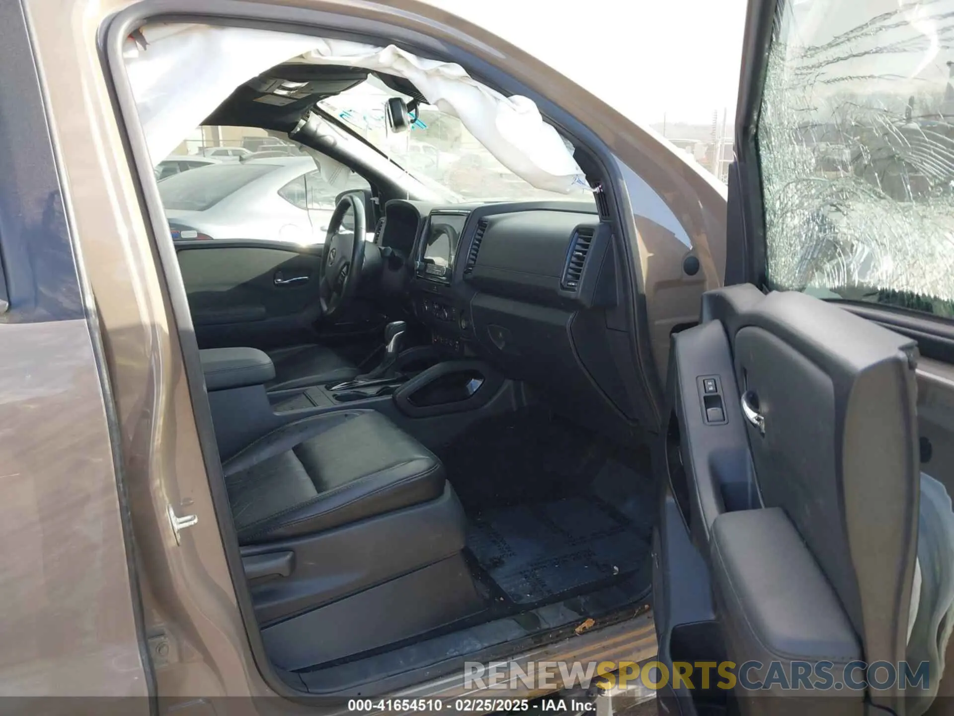 5 Photograph of a damaged car 1N6ED1EJ5NN618682 NISSAN FRONTIER 2022